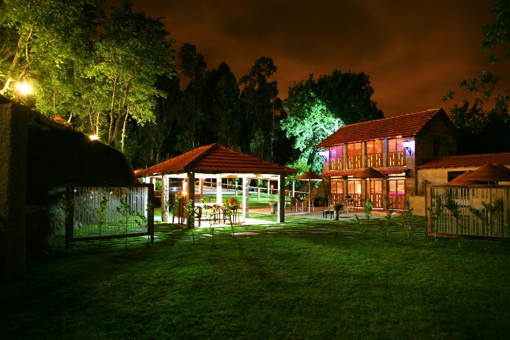 הוילה Vila da Lixa Quinta Da Costa מראה חיצוני תמונה